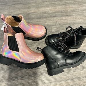Old Navy toddler girl Boots - Pink and Black size 5&6